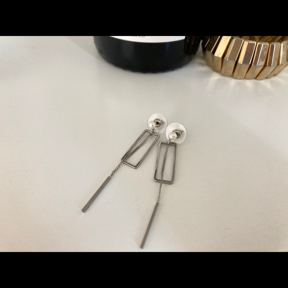 Silver pearl earrings
